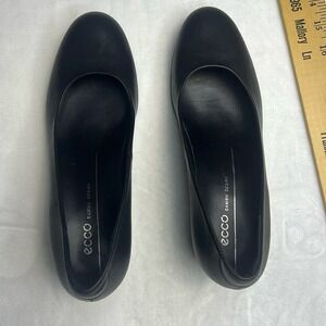 Ecco Black Leather Block Heel Pumps Women's Size 6.5 US/ 37 EU